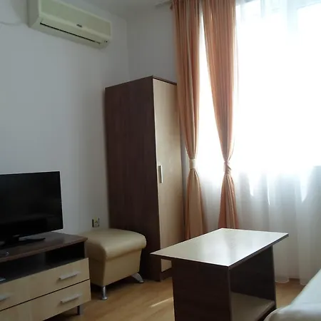 Sunny Day 3 Rent
